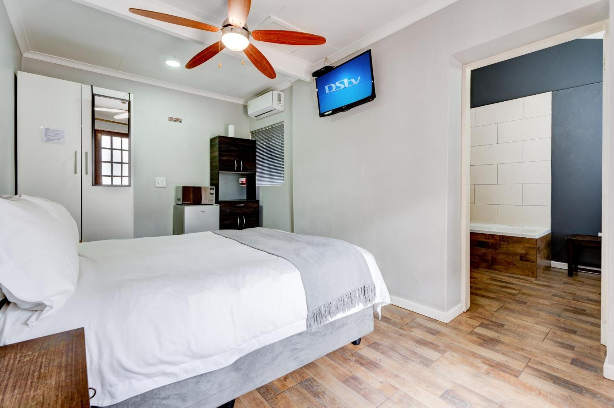 The Bosau Guest House Pretoria Bagian luar foto